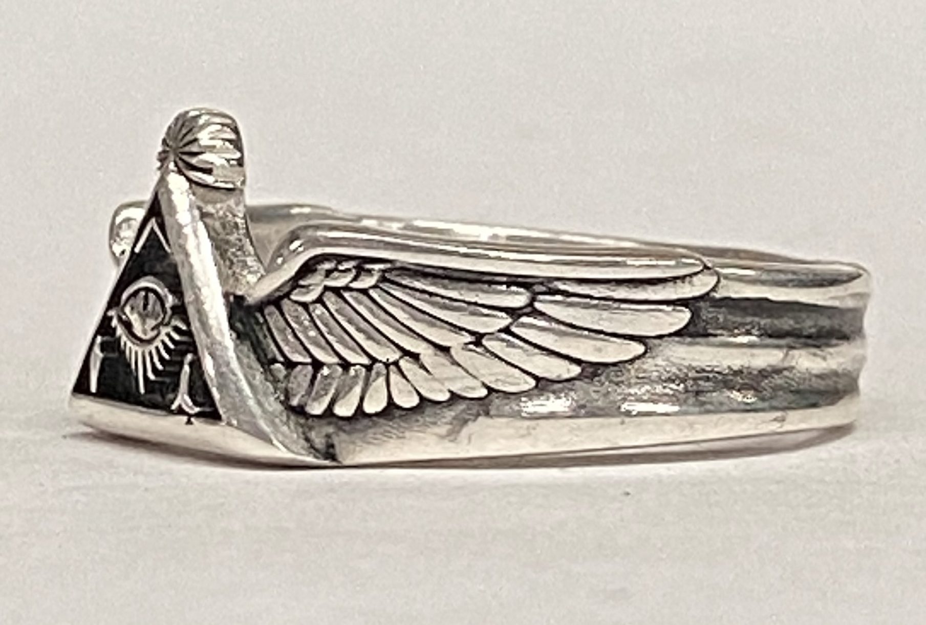 Mens Sterling Widows Sons Generic Ring with Wing Sides - Image 3