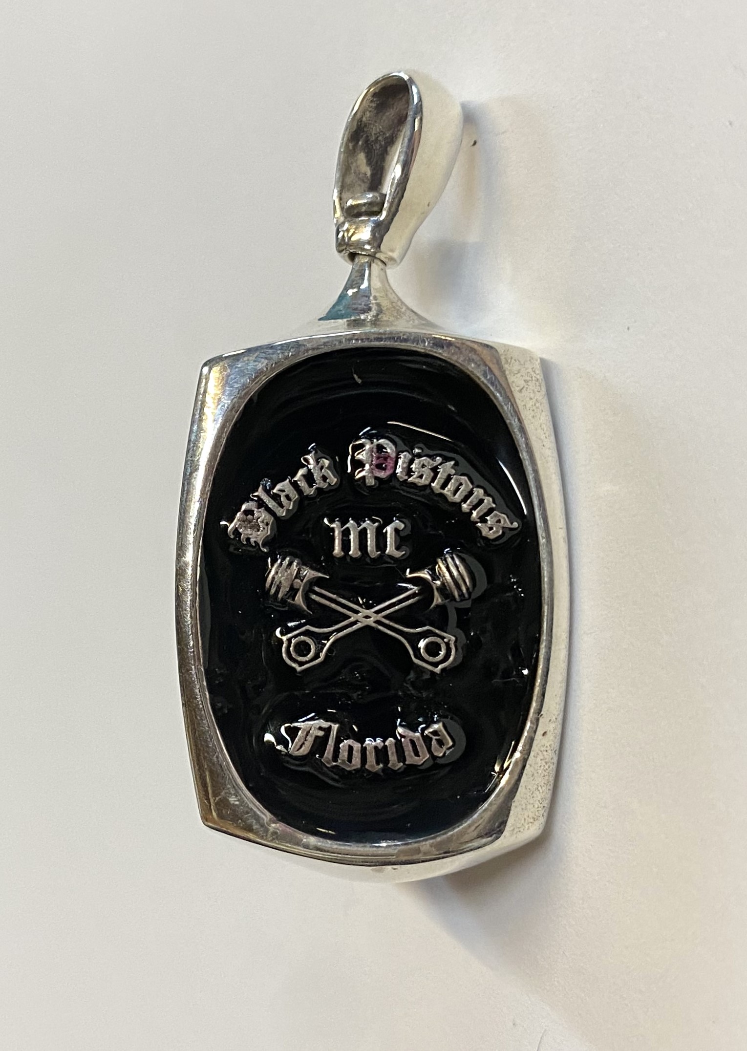 Heavy, Sterling 3-sided Black Pistons Florida Swivel Pendant - Image 3