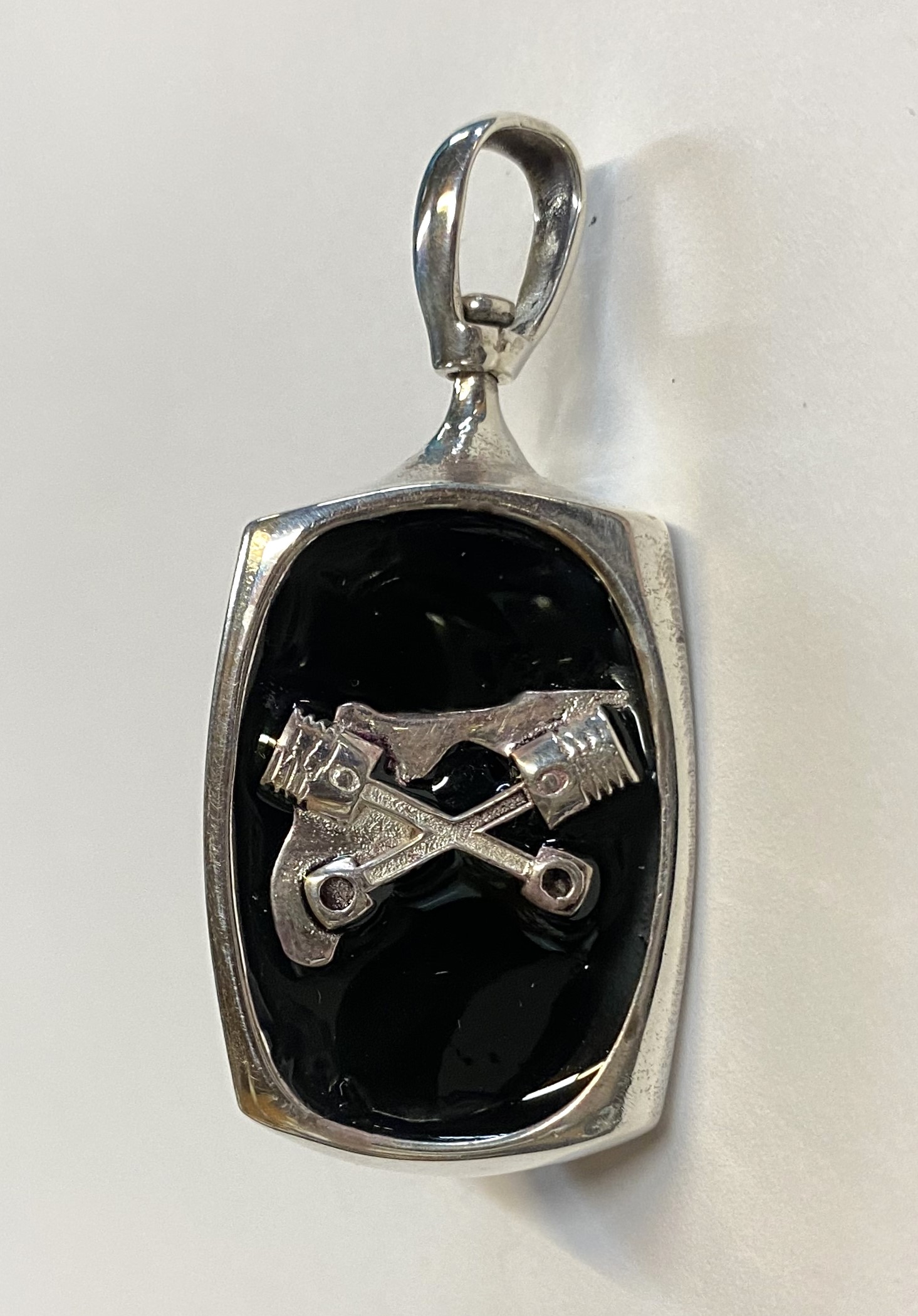 Heavy, Sterling 3-sided Black Pistons Florida Swivel Pendant - Image 2
